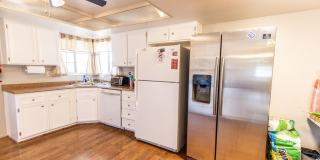 6 Bedroom 3.5 Bathroom Tri-Level Home In Tempe close to ASU Gallery 5