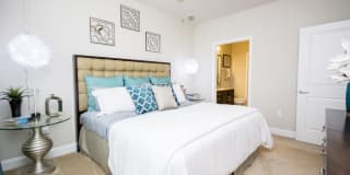 Tryon Place Gallery 11