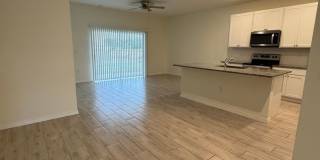 Cozy 3 Bed 2 Bath Duplex in Lehigh Acres Gallery 8