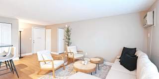 The Flats at Fox Hill Gallery 5