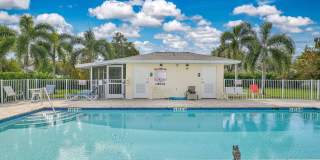 NOW AVAILABLE - Cozy Townhome w/ 1 Car Garage in Fort Myers! Gallery 29