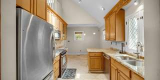 Miller Beach Living – Walk to the Lake! Gallery 12