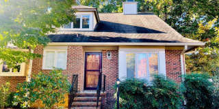 A Beautiful Updated End Unit Townhouse in Coventry, with 2 bedrooms on the first floor. Right next to Carol Woods! Gallery 1