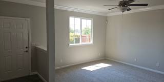 4 BED 2.5 BATH WITH LARGE BONUS ROOM & GARAGE Gallery 3