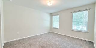 Beautiful 4BR Home with Open Floor Plan & Fully Fenced Backyard Gallery 15