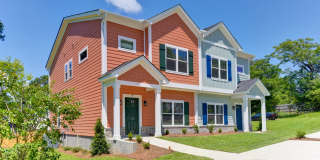501 South Saluda Avenue Unit B | 4 Bedrooms | 3.5 Bathrooms | Pre-Leasing for July 15, 2027 Gallery 1