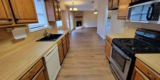 College Station - 3 bedroom / 2 bath / 2 car garage house with fenced in back yard. Gallery 8