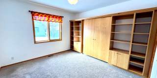 Dog Friendly 3 bed 2 bath Home Dog Friendly 3 bed 2 bath Home Gallery 9