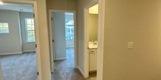 Elegant Townhome located in Ballantyne! Gallery 23