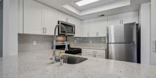 Hensley at Corona Pointe Gallery 12