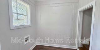 1561 Foster Ave Gallery 10