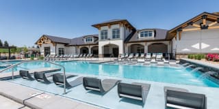 Destination at Arista Apartments Gallery 1