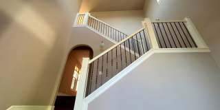 Stunning Corner Home in King City with Washer/Dryer Included, Private Courtyard! Gallery 1