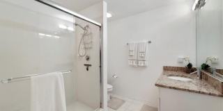 14819 Laguna Dr Gallery 28