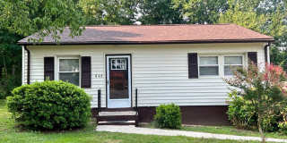 Three bedroom, 1 bath house in Burlington Gallery 1