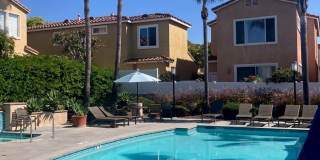 3 bedroom 2.5 bath home Las Flores Gallery 24