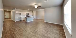 4 Bedroom 2 Bathroom 2 Car Garage Home in Oakdale School District Gallery 7