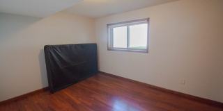 NW Rochester Split-Level with Vaulted Ceilings & Detached 2-Car Garage Gallery 16
