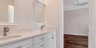 947 HEMINGWAY CIRCLE Gallery 45