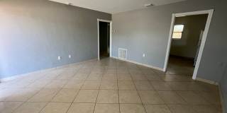 Welcome to 2154 Inner Cass, your ideal 2/1 home in Sarasota Gallery 6