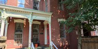 Unique 3 Bedroom, 2.5 Bathroom Single Family Home (Shadyside) Unique 3 Bedroom, 2.5 Bathroom Single Family Home (Shadyside) Gallery 1