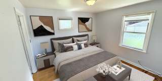 Charming Renton duplex - 2 bedroom and 1 bathroom rambler - $1695.00 Available NOW! Gallery 6