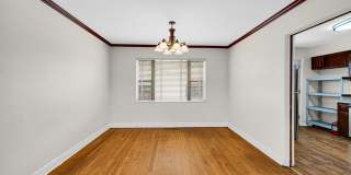 7248 N Ridge Boulevard Gallery 7