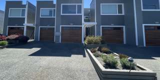 2305 Skyline Way Gallery 1