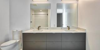 1048 Manzanita Gallery 23