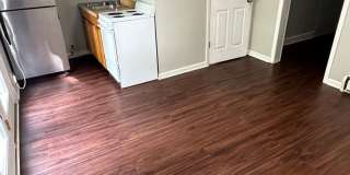 PRELEASING for AUGUST! Close to Campus Gallery 5