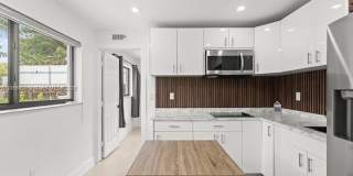 3125 NW 21st Ct Gallery 1