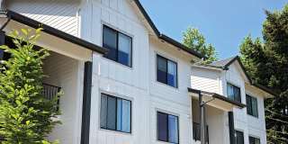51st Street Apartments Gallery 16