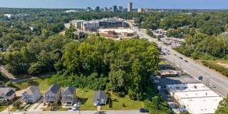 2 Bed, 1 Bath Home in Downtown Greenville Available Gallery 14