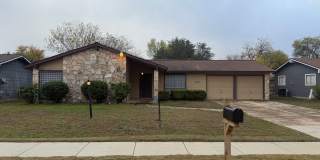 Lovely Single Story 3 Bedroom 2 Bath w/ easy access to Lackland AFB, Sea World, & Shopping Gallery 1