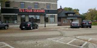 110 W BARTLETT Avenue unit: 101 Gallery 1