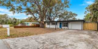 Large 3bdrm/2bath Home with garage & carport ** Lots of room** $2200.00** Gallery 3