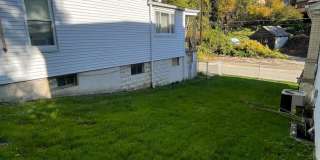 2 Bedroom 1 bath w/laundry and yard 2 Bedroom 1 bath w/laundry and yard Gallery 13
