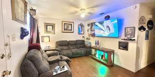 Charming 3BR Home with Large Yard & Easy I-35 Access Near Denton Gallery 3