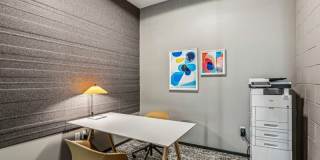 Link Apartments Four12 Gallery 19