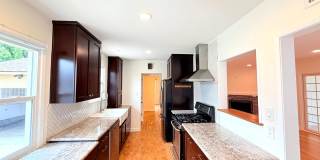 Fantastic 3 bed - 2 bath Home with backyard in North Hills Gallery 13
