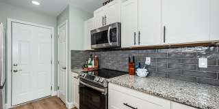 2735 SHERBROOKE Lane Gallery 19