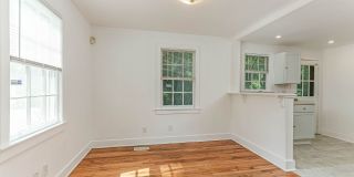 3 Bedroom 1.5 Bath Townhouse in Wagener Terrace - Charleston Peninsula Gallery 9
