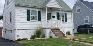 1607 LESLIE Road Gallery 1