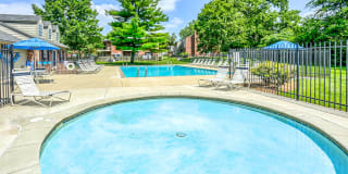 Williamsburg on The Lake Apartments of Valparaiso Gallery 14
