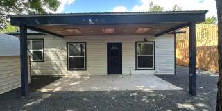 AVAILABLE: Updated 4 BR / 2 BA in Prime South Austin Location Gallery 30