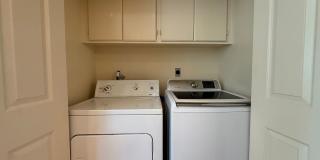 Comfortable 2BD/2BA Townhome in Carmel Mountain Ranch with Community Pool, Attached Garage & In-Unit Laundry Gallery 7