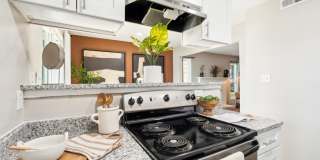 Woodcreek Apartments Gallery 18