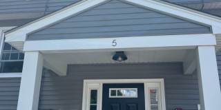 Great location in Kittery Gallery 1
