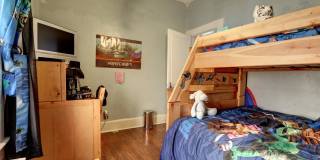 Bungalow in Desirable Highlands! Location Matters! Gallery 15