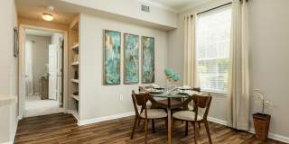 Edgewater Apartments Gallery 27